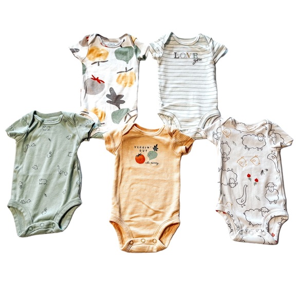 Carter's Other - SET OF 5 Carter’s Boy or Girl Newborn Onsies Farm Patterns